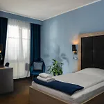 Otel Grunt 3*