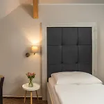 Grunt Otel 3*