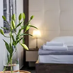 Otel Grunt 3*