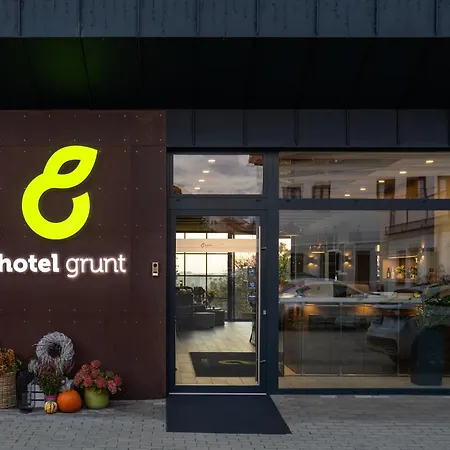 Grunt Hotel 3*