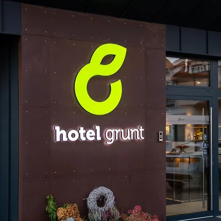 Hotel Grunt 3*
