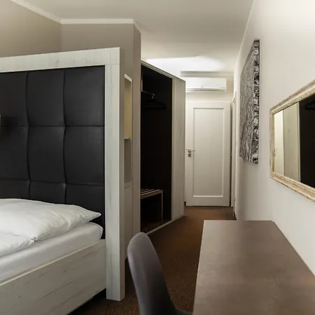 Grunt Hotel