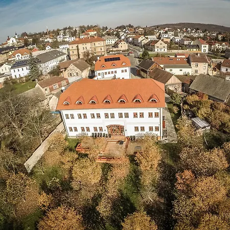 Grunt 3* Mladá Boleslav