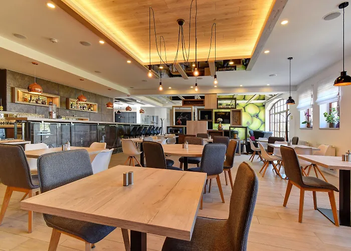 Grunt Hotell 3*